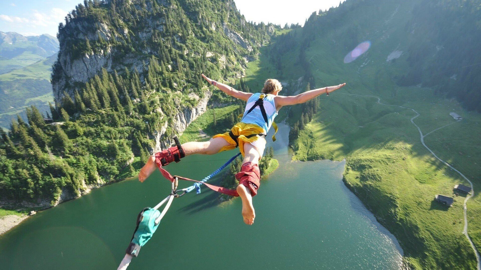 开云网页版-魔笛客串门将一战封神！曼城单刀梦碎，莫德里奇神扑定乾坤，魔笛客串门将一战封神！曼城单刀梦碎，莫德里奇神扑定乾坤